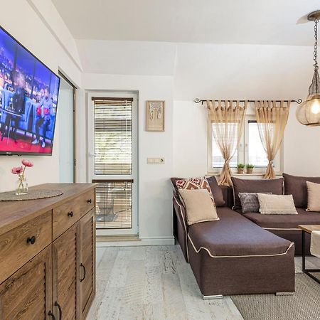 Stylish 1Bd Flat With A Terrace Near The Centre Of Plovdiv By Flat Mаnager Lejlighed Eksteriør billede