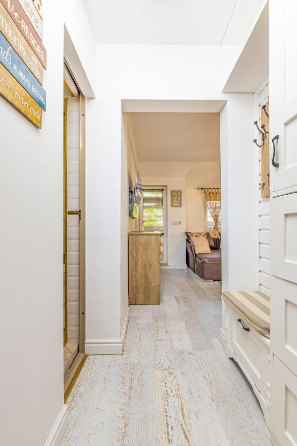 Stylish 1Bd Flat With A Terrace Near The Centre Of Plovdiv By Flat Mаnager Lejlighed Eksteriør billede